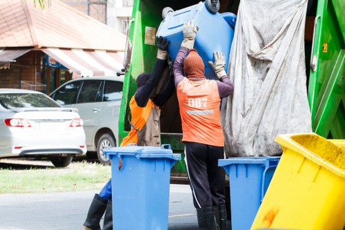 Choosing the right waste removal service provider in Poplar